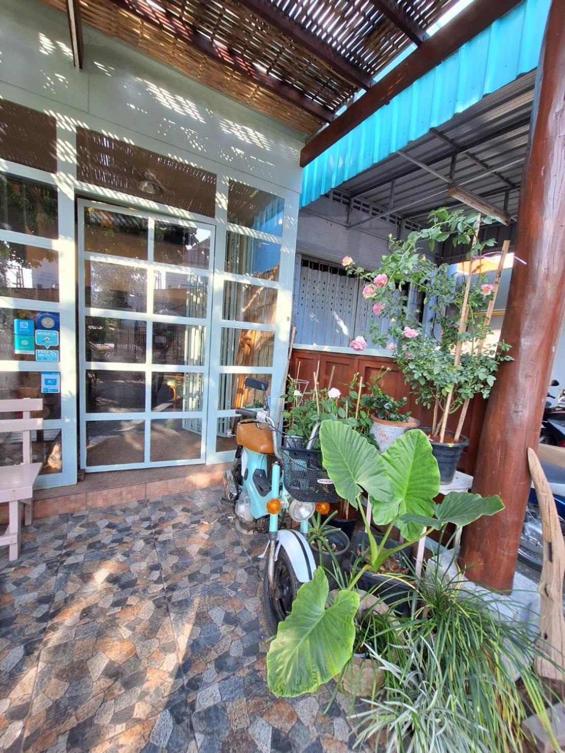 The Commonroom Cnx Chiang Mai Dış mekan fotoğraf